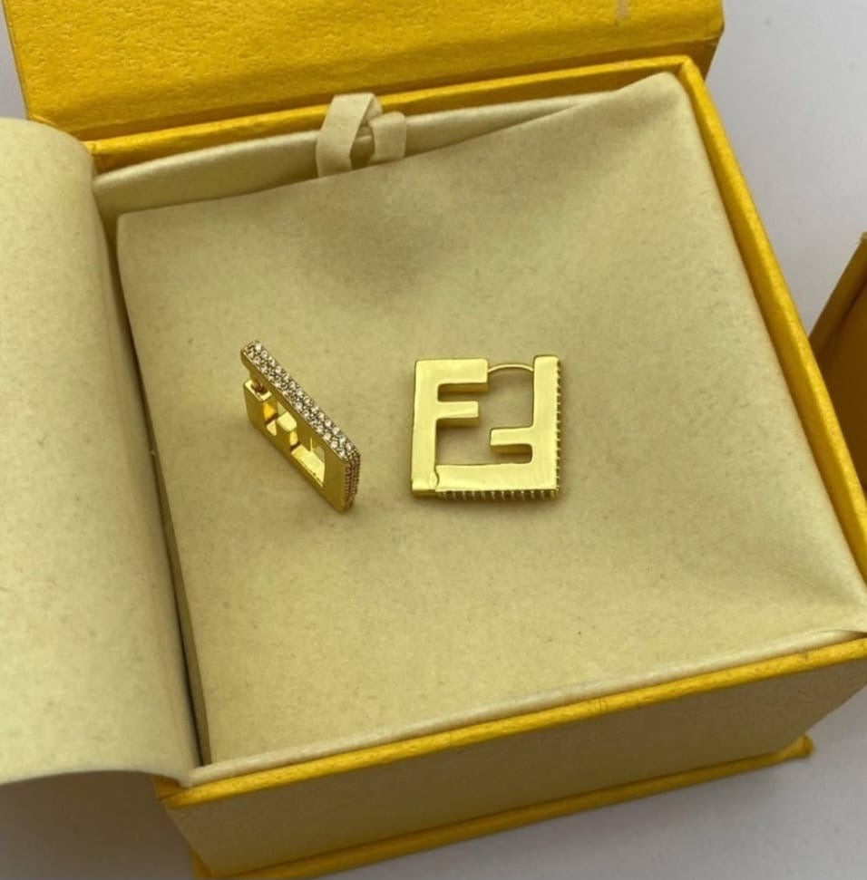 Orecchini Fendi