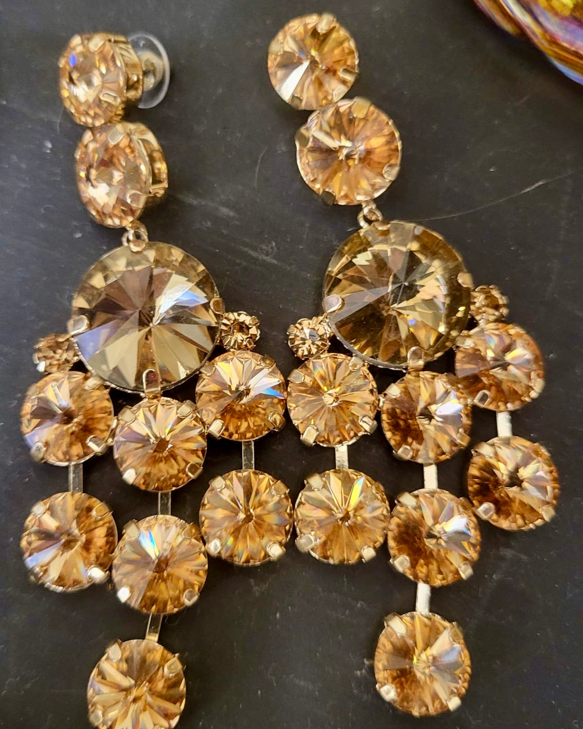 Orecchini Chandelier con Cristalli Champagne
